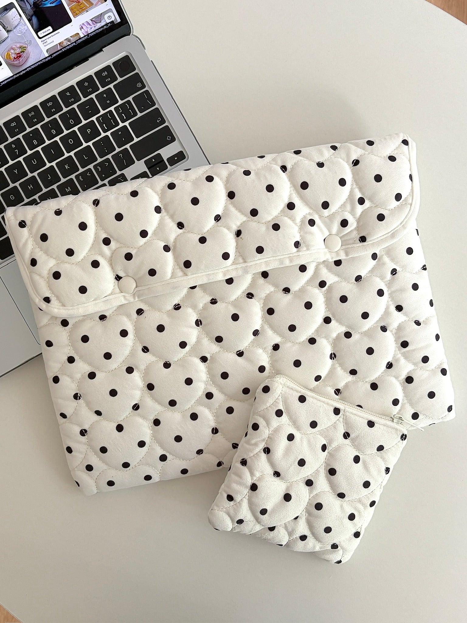Mini Polka Dot Beauty Case
