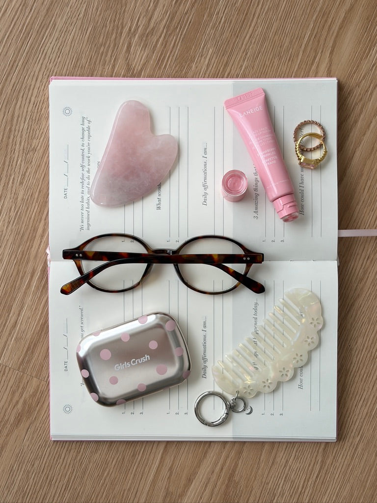 Petal Comb Keychain