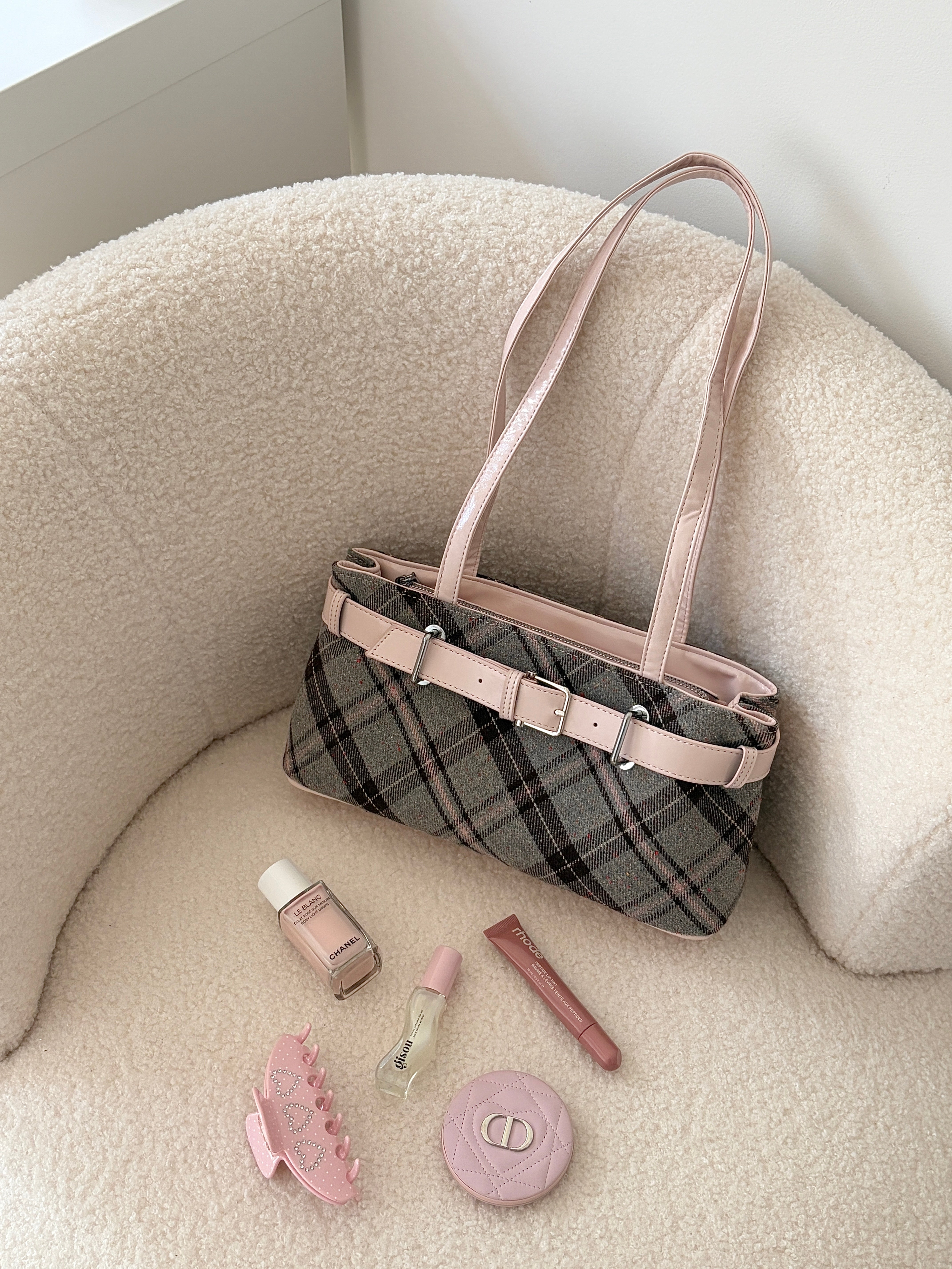 Dolly Check Bag