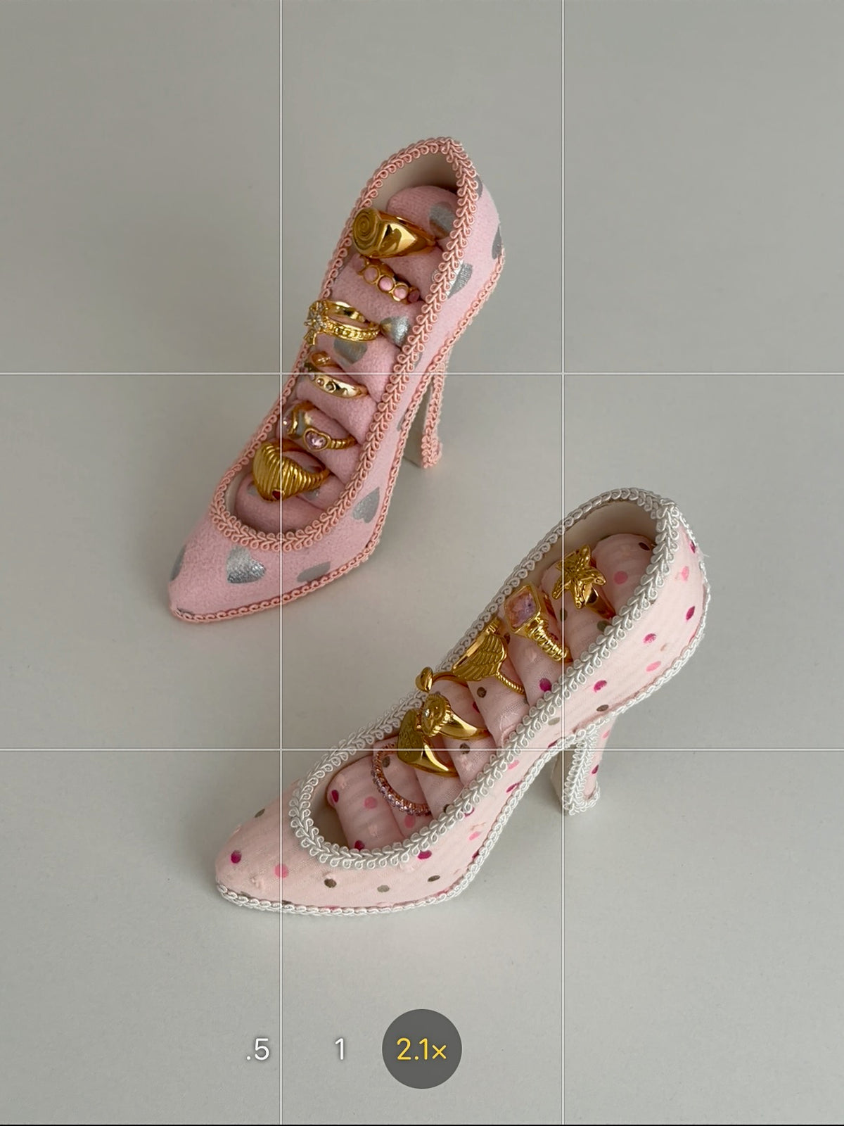 Dolly Heel Ring Holder
