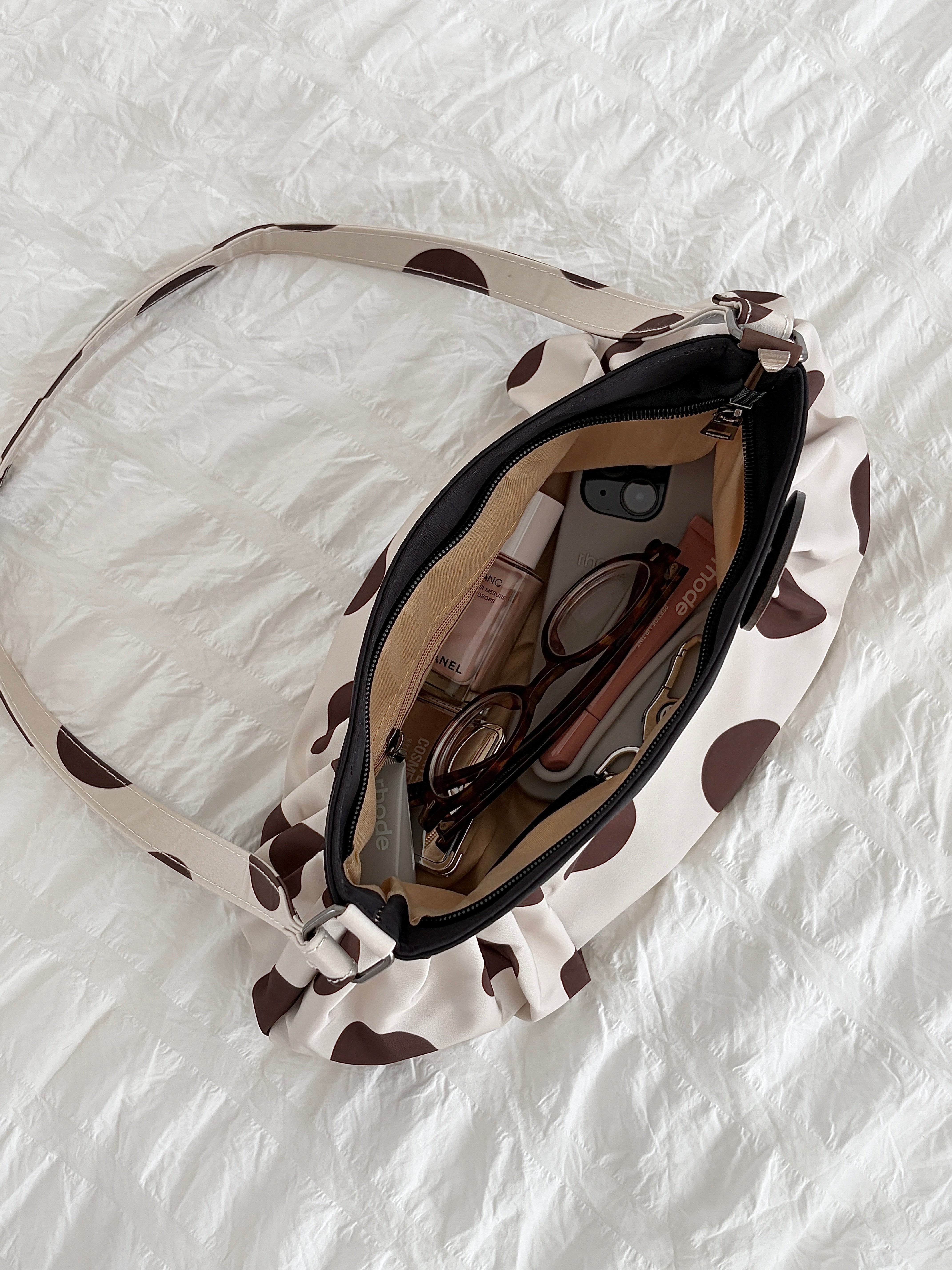 Noir Blanc Shoulder Bag