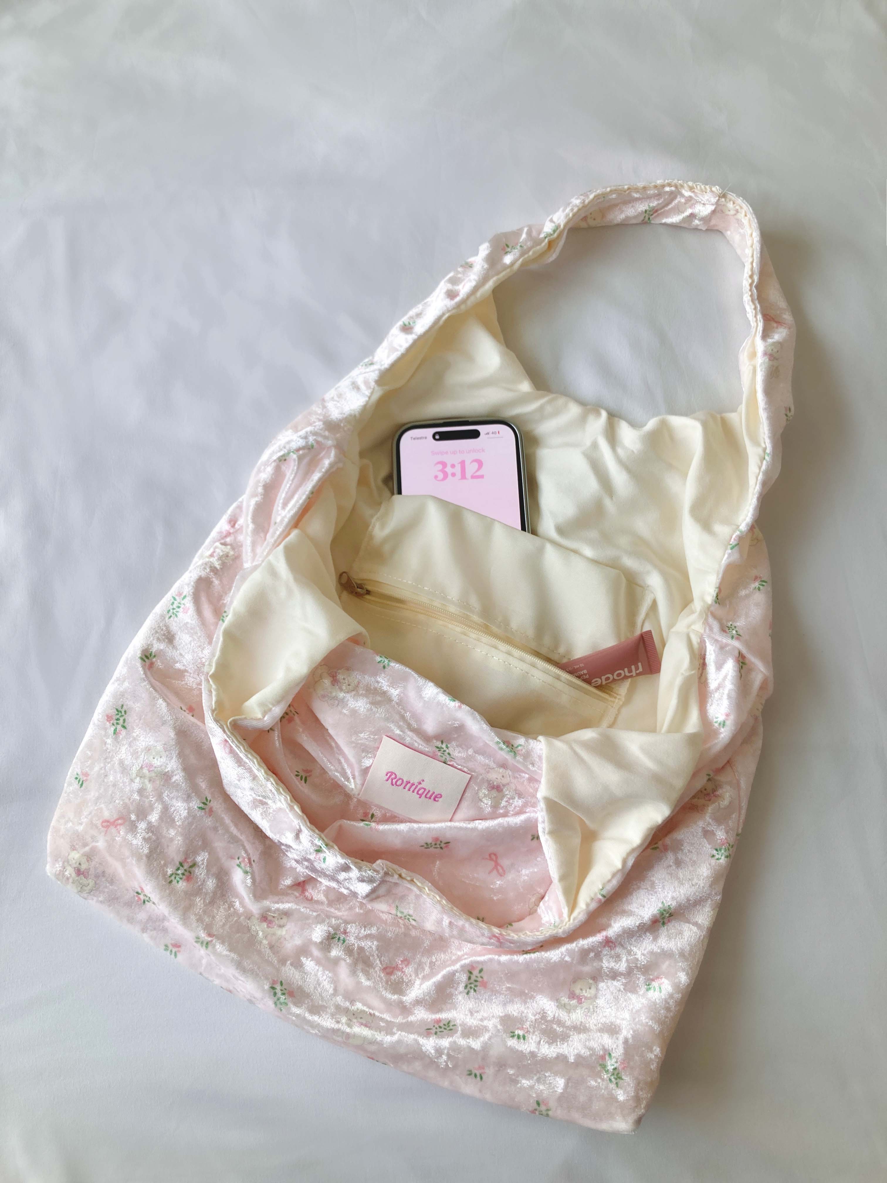 Pink Stardust Tote Bag with glittery texture  and inner zippered pocket, perfect for your daily routine and vacation outfits